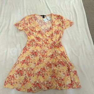 Size small forever 21 floral dress